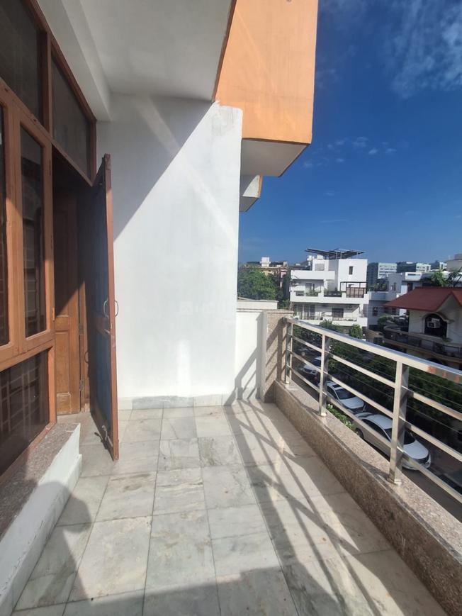 2 BHK for rent in Sector 21, Gurugram — semi-furnished — 1200 sq.ft