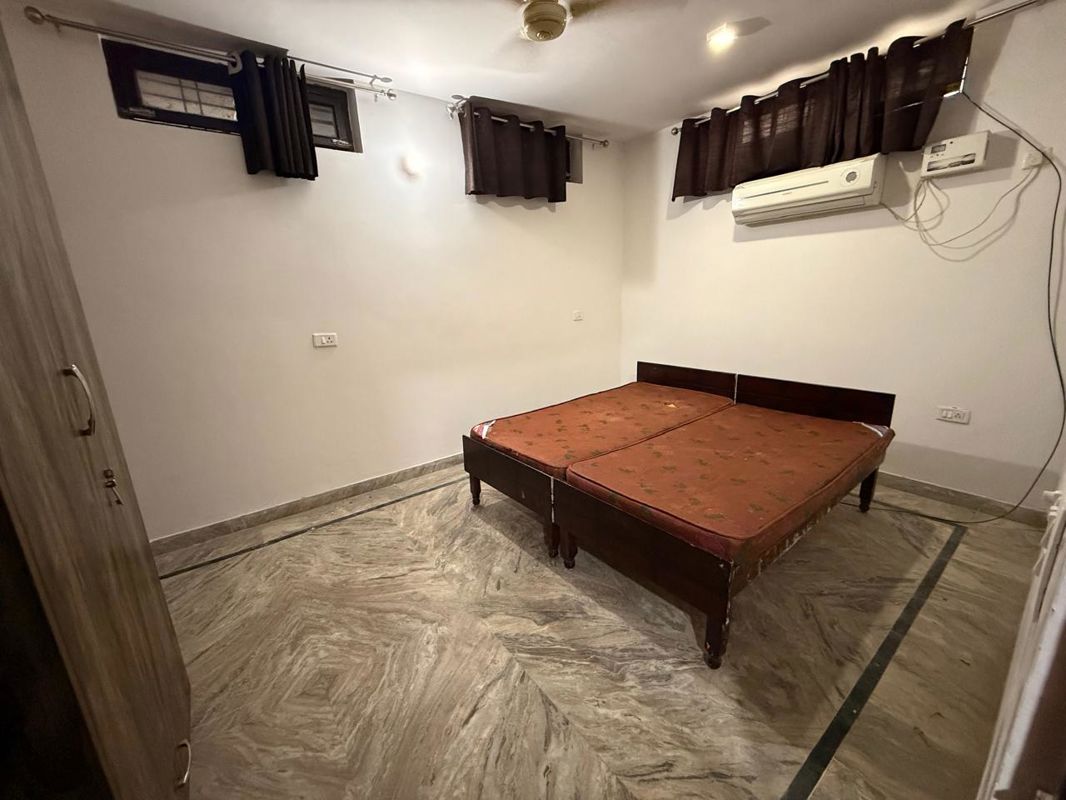 2 BHK for rent in Sector 22, Gurugram — furnished — 2730 sq.ft