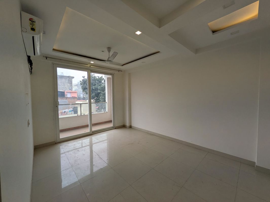 2 BHK for rent in Sector 22, Gurugram — semi-furnished — 1300 sq.ft