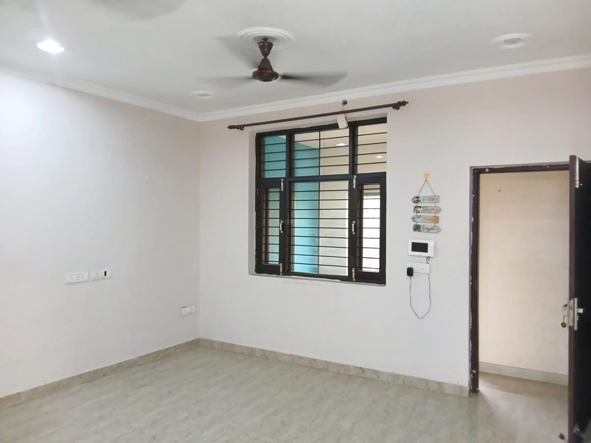 2 BHK for rent in Sector 22, Gurugram — unfurnished — 900 sq.ft