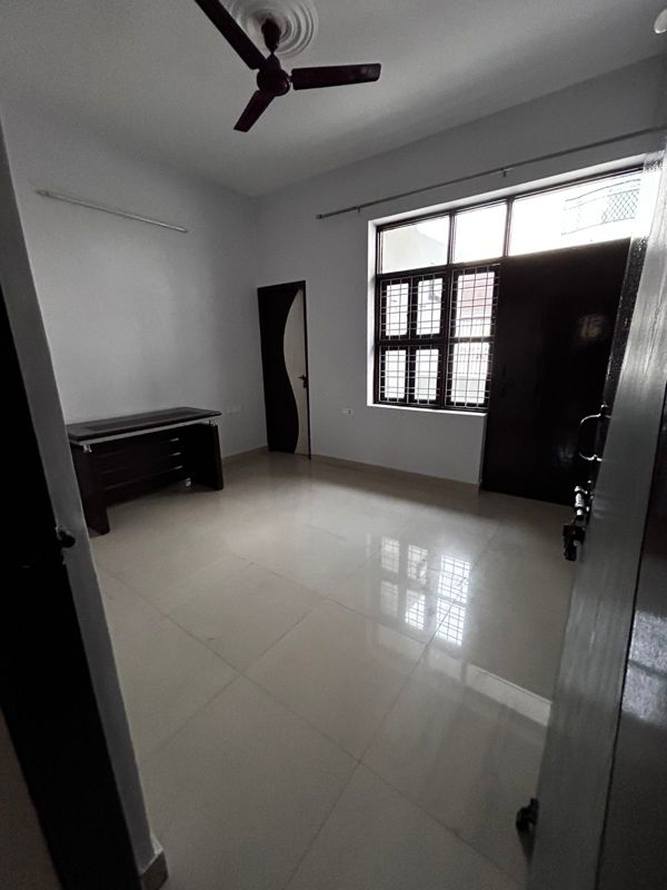 2 BHK for rent in Sector 22b, Gurugram — semi-furnished — 160 sq.ft