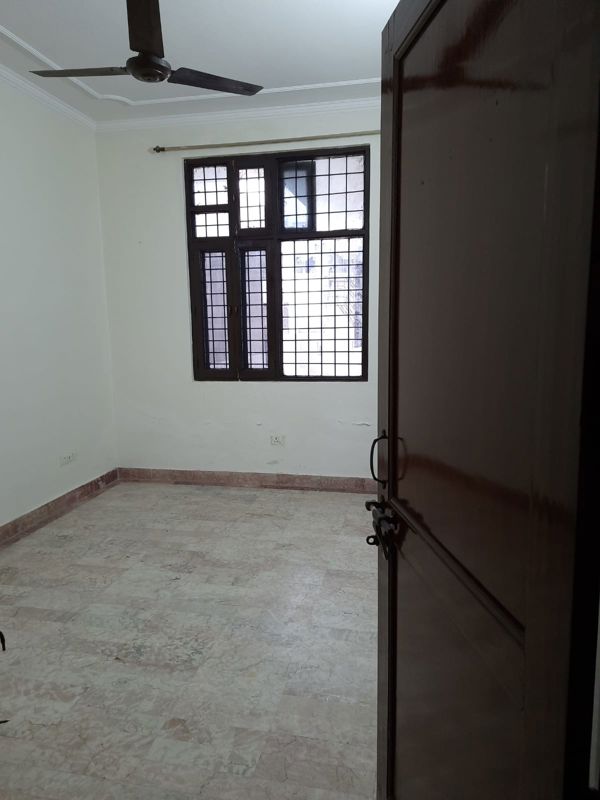 2 BHK for rent in Sector 23, Gurugram — semi-furnished — 161 sq.ft — Anil Suri Group Residency 23