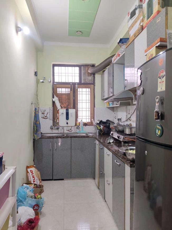 2 BHK for rent in Sector 23, Gurugram — semi-furnished — 700 sq.ft