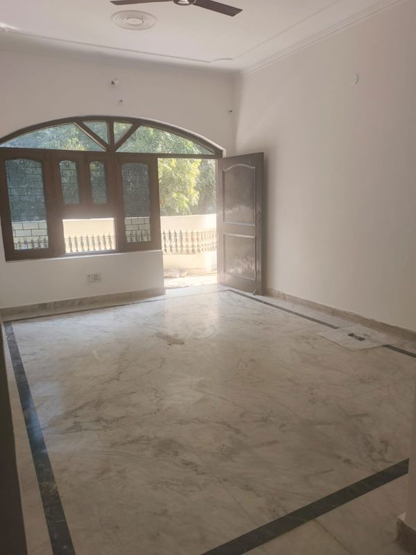 2 BHK for rent in Sector 23a, Gurugram — semi-furnished — 1200 sq.ft