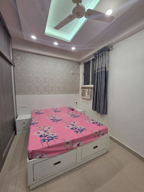 2 BHK for rent in Sector 27, Gurugram — furnished — 200 sq.ft