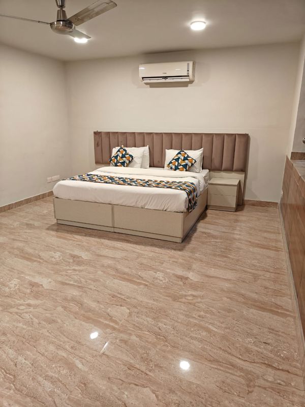 2 BHK for rent in Sector 27, Gurugram — furnished — 200 sq.ft