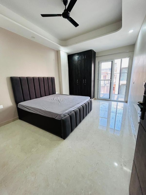 2 BHK for rent in Sector 27, Gurugram — furnished — 1800 sq.ft — DLF City Gurgaon