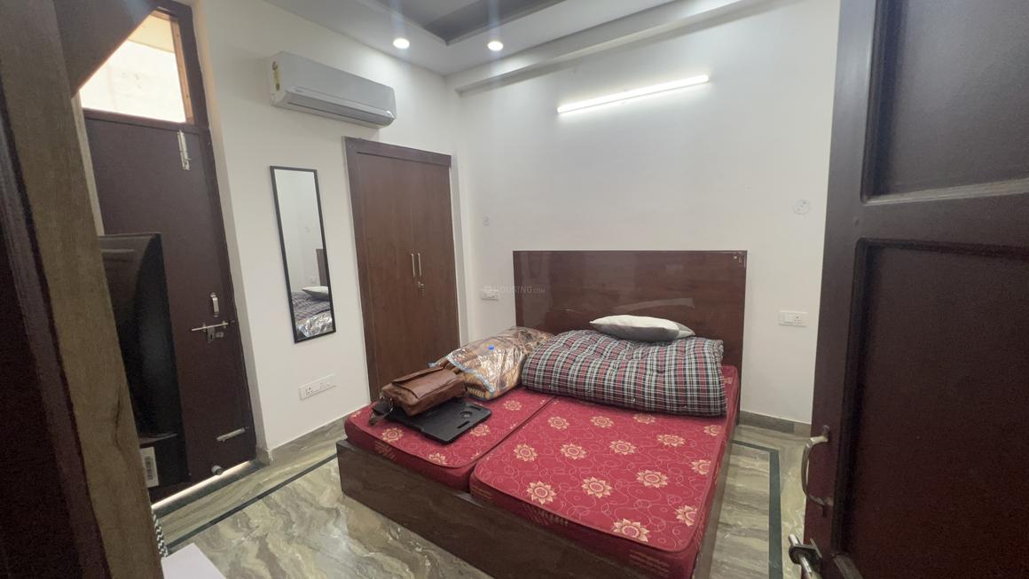 2 BHK for rent in Sector 27, Gurugram — 1200 sq.ft