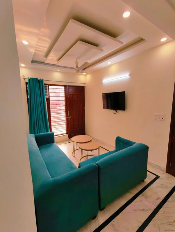 2 BHK for rent in Sector 30, Gurugram — furnished — 1050 sq.ft