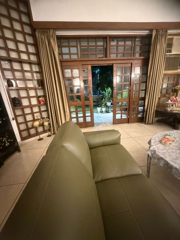 2 BHK for rent in Sector 30, Gurugram — semi-furnished — 100 sq.ft
