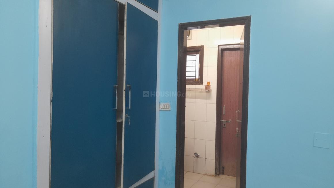 2 BHK for rent in Sector 30, Gurugram — semi-furnished — 1000 sq.ft