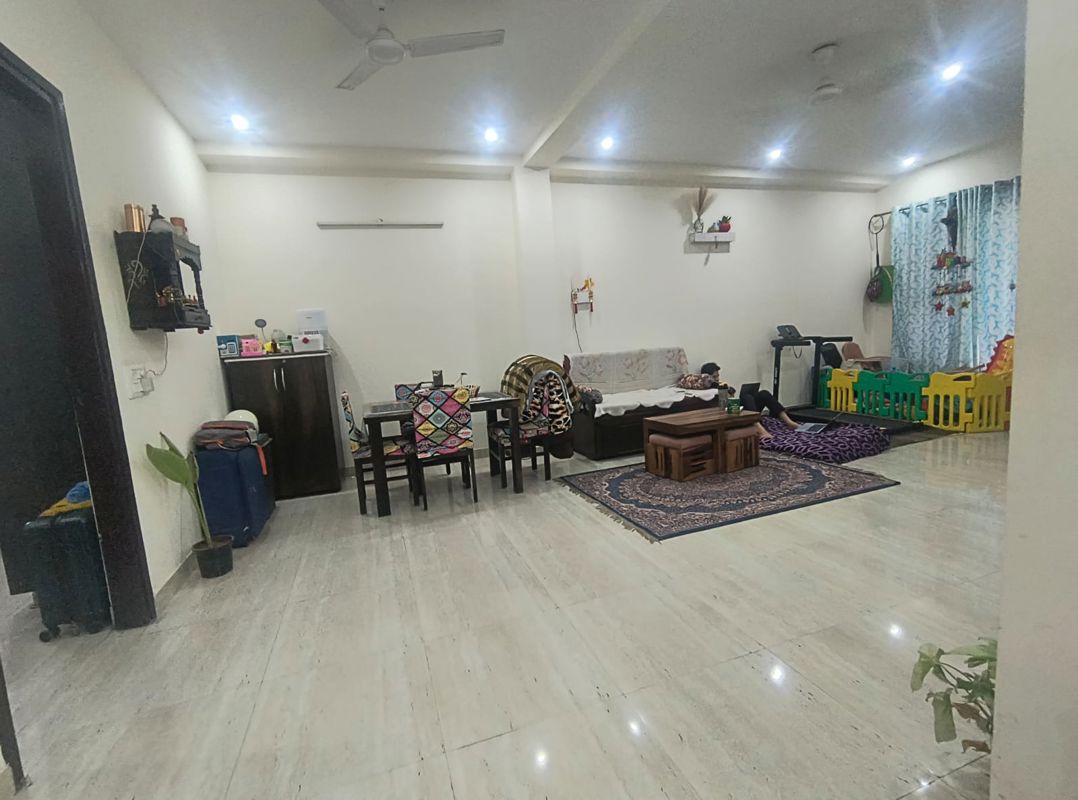 2 BHK for rent in Sector 31, Gurugram — semi-furnished — 1460 sq.ft