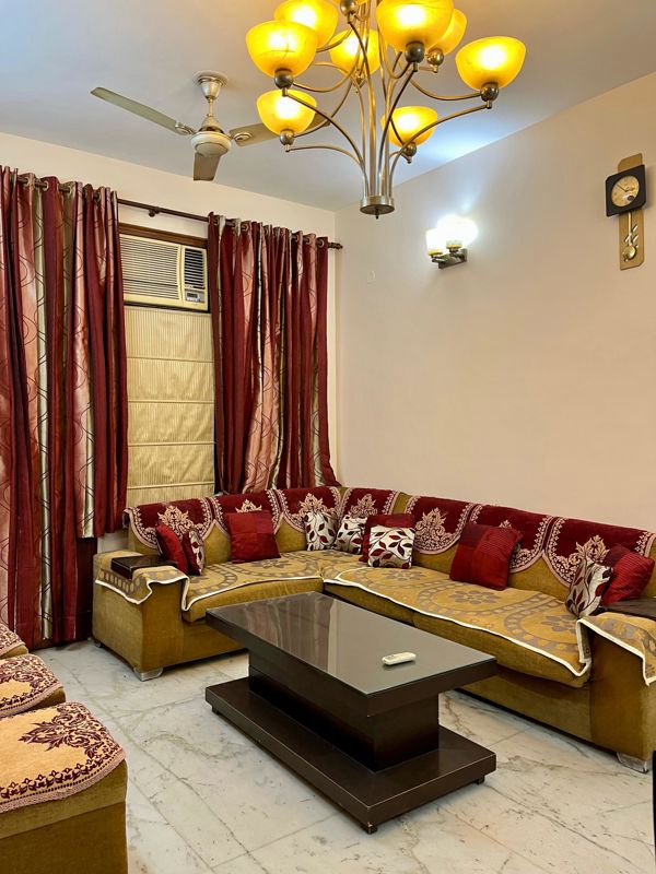 2 BHK for rent in Sector 31, Gurugram — furnished — 1600 sq.ft