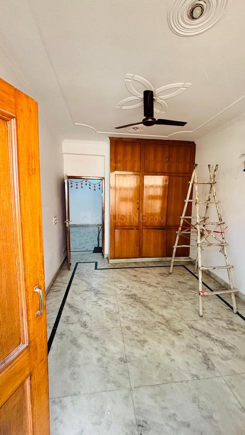 2 BHK for rent in Sector 31, Gurugram — semi-furnished — 1050 sq.ft