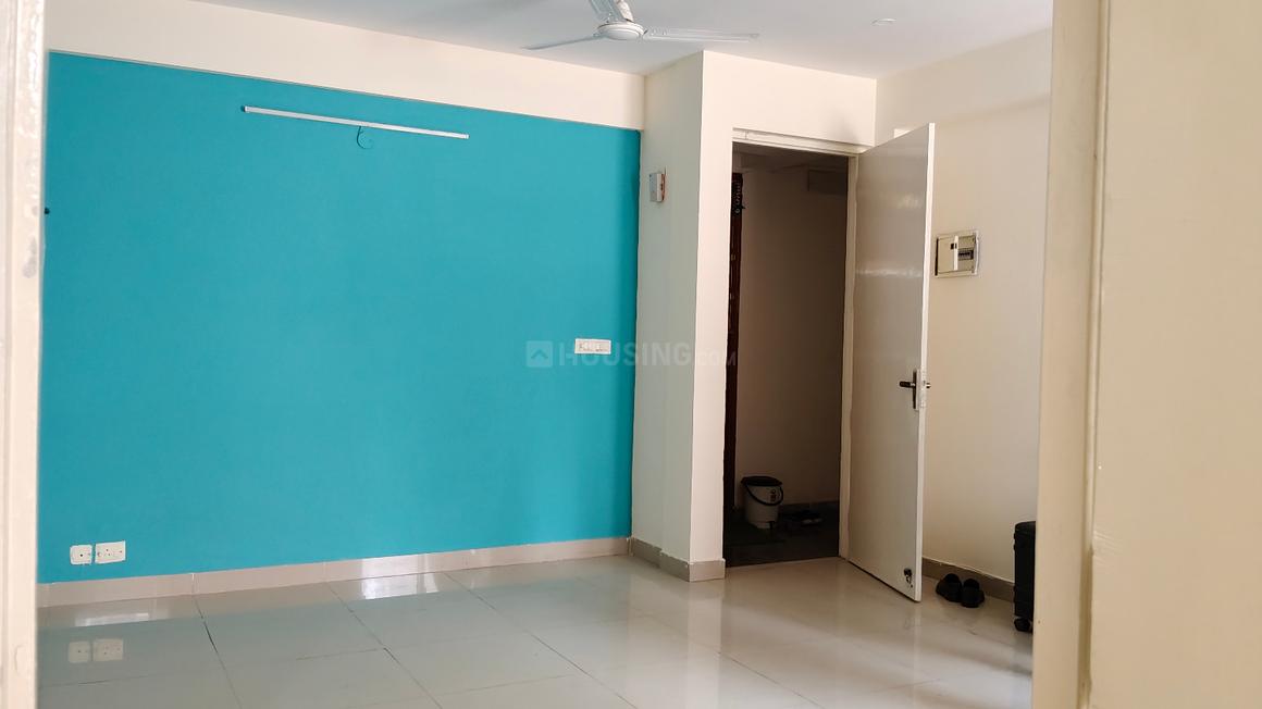 2 BHK for rent in Sector 33, Gurugram — semi-furnished — 700 sq.ft — Breez Global Heights