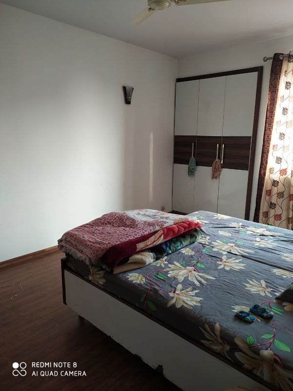 2 BHK for rent in Sector 33, Gurugram — furnished — 1150 sq.ft — Unitech The Residences Sector 33