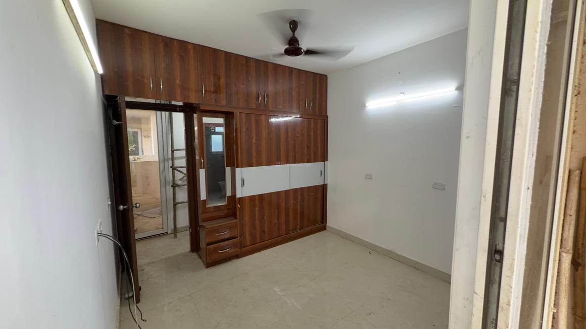 2 BHK for rent in Sector 36, Gurugram — semi-furnished — 711 sq.ft — Signature Global The Serenas