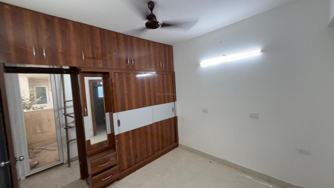 2 BHK for rent in Sector 36, Gurugram — semi-furnished — 712 sq.ft — Signature Global The Serenas