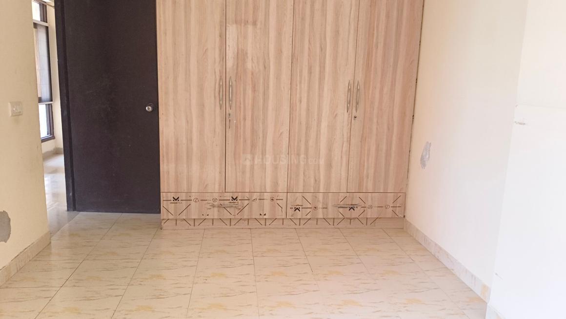 2 BHK for rent in Sector 37C, Gurugram — semi-furnished — 850 sq.ft — Apex Our Homes 1
