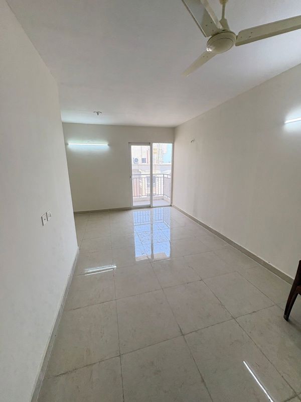 2 BHK for rent in Sector 37d, Gurugram — semi-furnished — 1000 sq.ft — Signature The Millennia 3