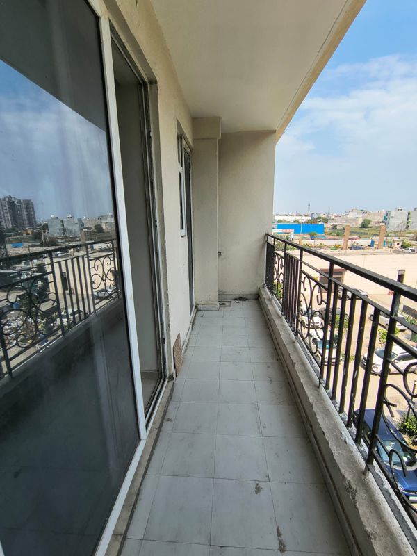 2 BHK for rent in Sector 37d, Gurugram — unfurnished — 1000 sq.ft — Signature The Millennia 2
