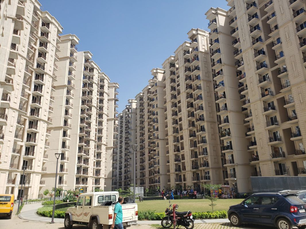 2 BHK for rent in Sector 37d, Gurugram — semi-furnished — 1155 sq.ft — Signature Global The Millennia