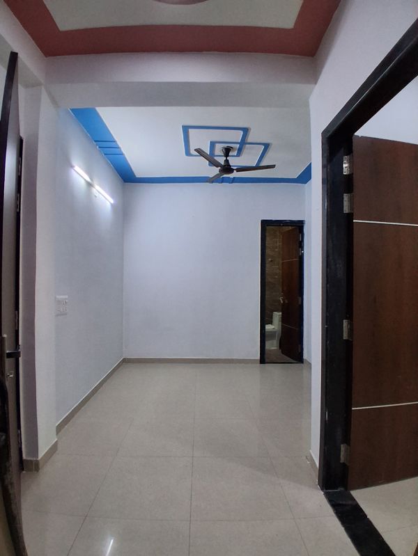 2 BHK for rent in Sector 39, Gurugram — semi-furnished — 990 sq.ft