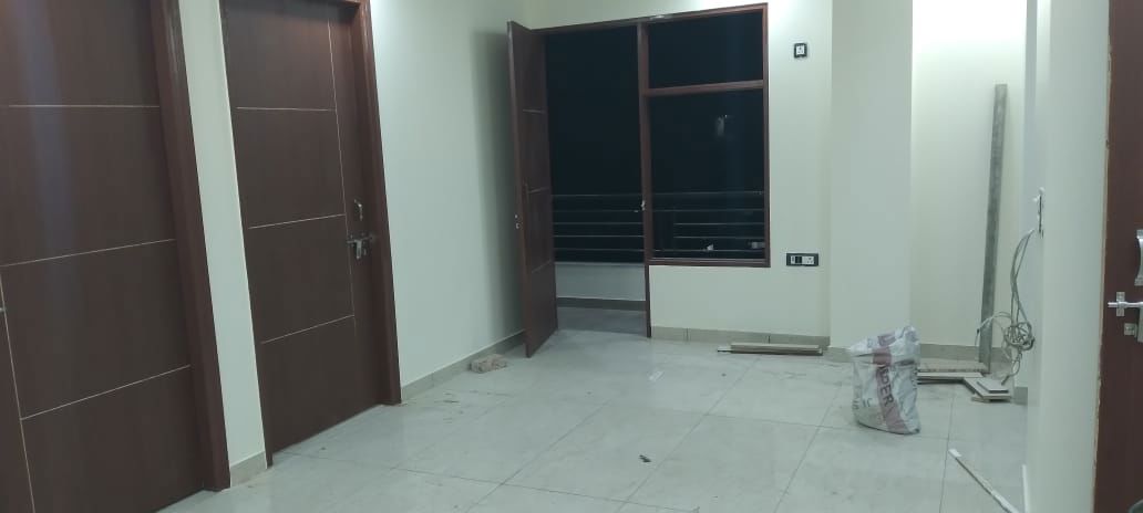 2 BHK for rent in Sector 4, Gurugram — semi-furnished — 1158 sq.ft