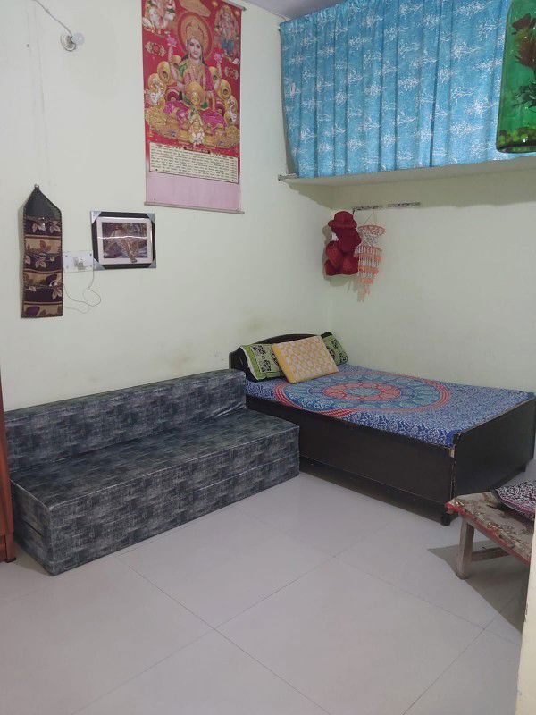 2 BHK for rent in Sector 4, Gurugram — semi-furnished — 1570 sq.ft