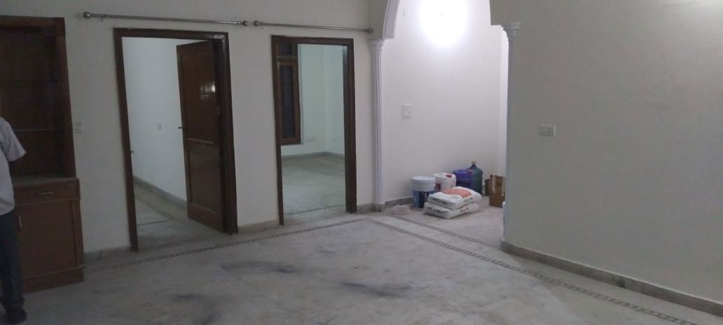 2 BHK for rent in Sector 4, Gurugram — semi-furnished — 1542 sq.ft — Urban Estate Residents Welfare Association Sector