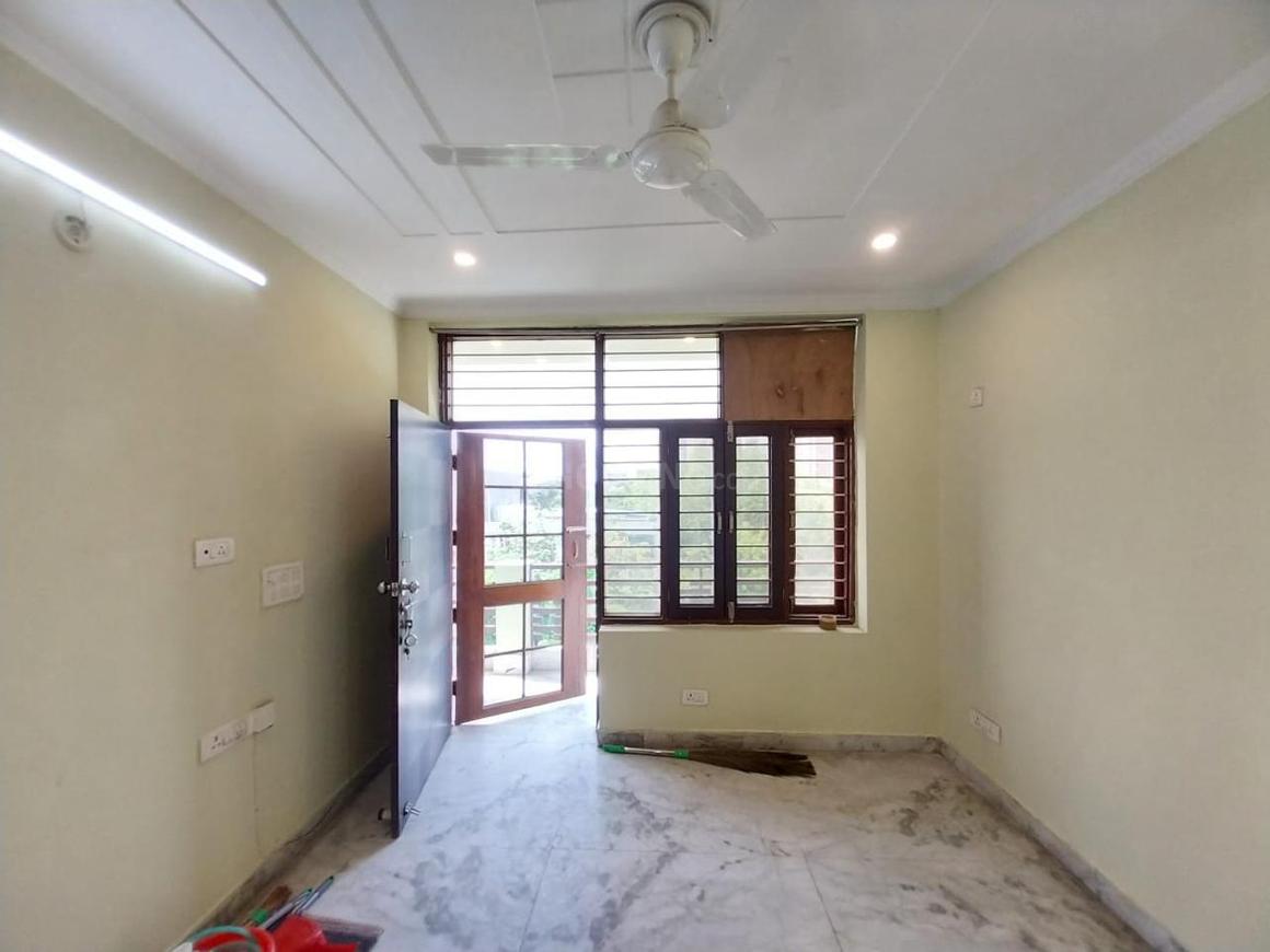 2 BHK for rent in Sector 41, Gurugram — semi-furnished — 977 sq.ft