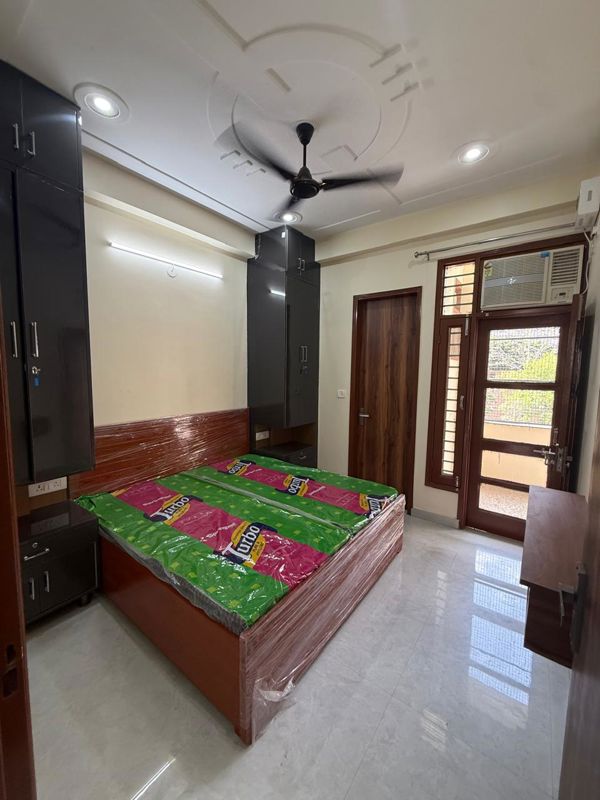 2 BHK for rent in Sector 42, Gurugram — furnished — 950 sq.ft