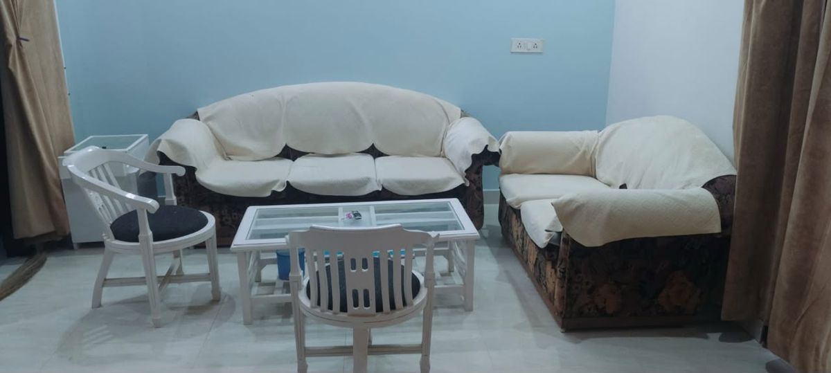 2 BHK for rent in Sector 42, Gurugram — furnished — 105 sq.ft
