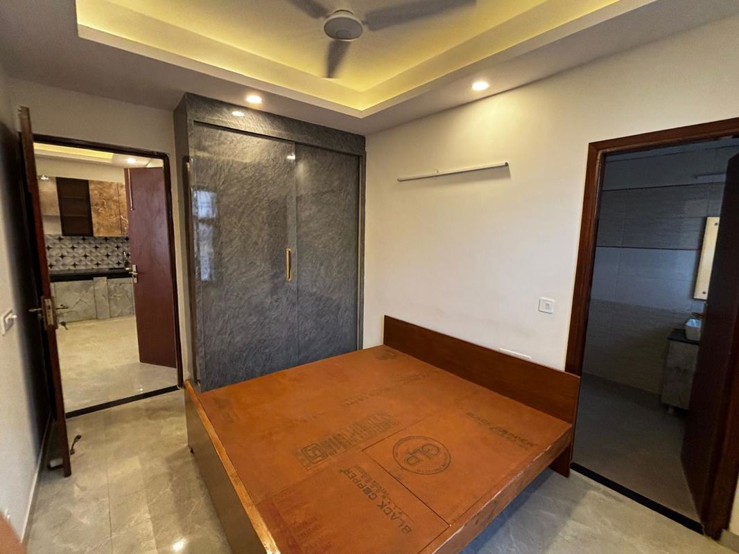 2 BHK for rent in Sector 42, Gurugram — furnished — 105 sq.ft