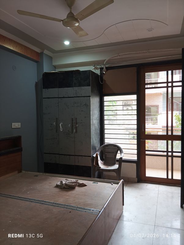2 BHK for rent in Sector 42, Gurugram — semi-furnished — 1000 sq.ft