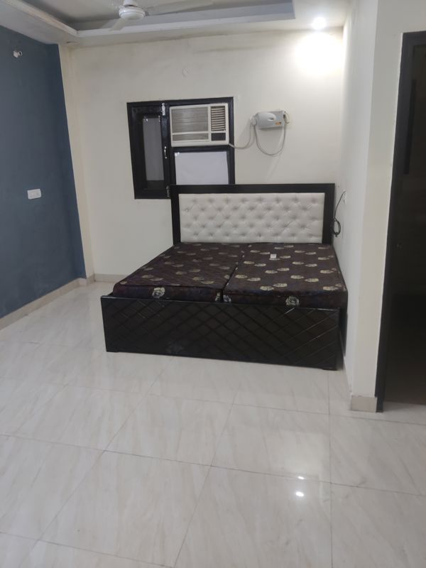 2 BHK for rent in Sector 43, Gurugram — semi-furnished — 445 sq.ft