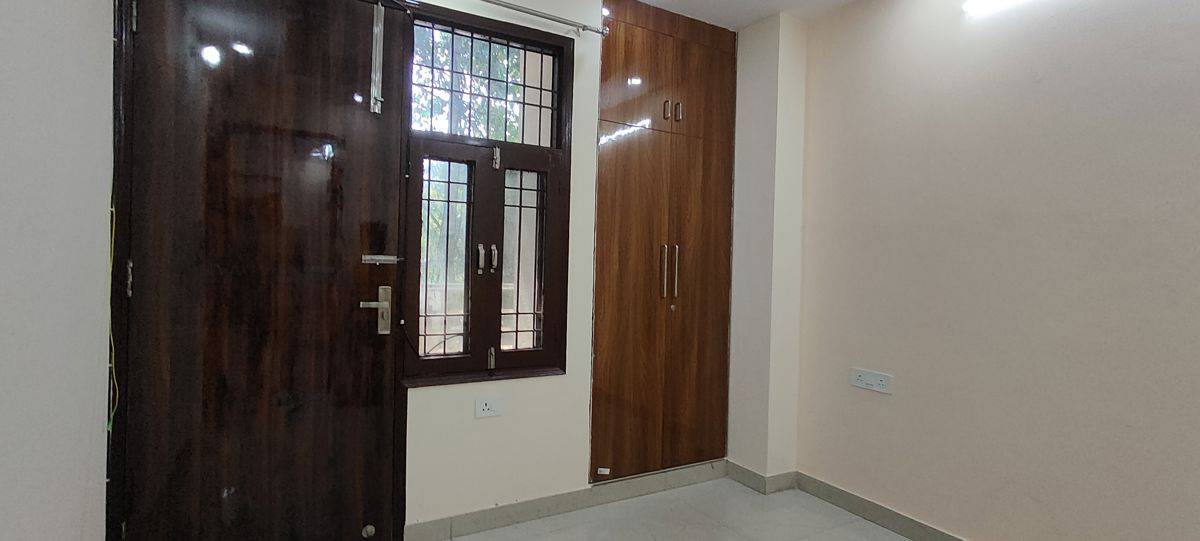 2 BHK for rent in Sector 45, Gurugram — semi-furnished — 900 sq.ft
