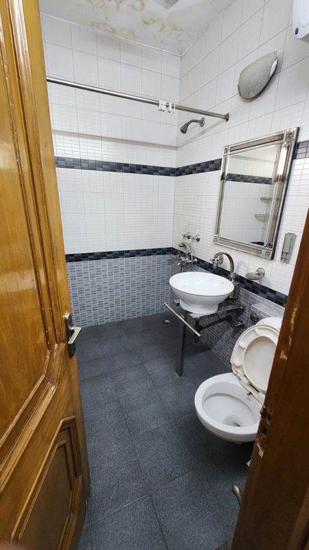 2 BHK for rent in Sector 46, Gurugram — semi-furnished — 100 sq.ft