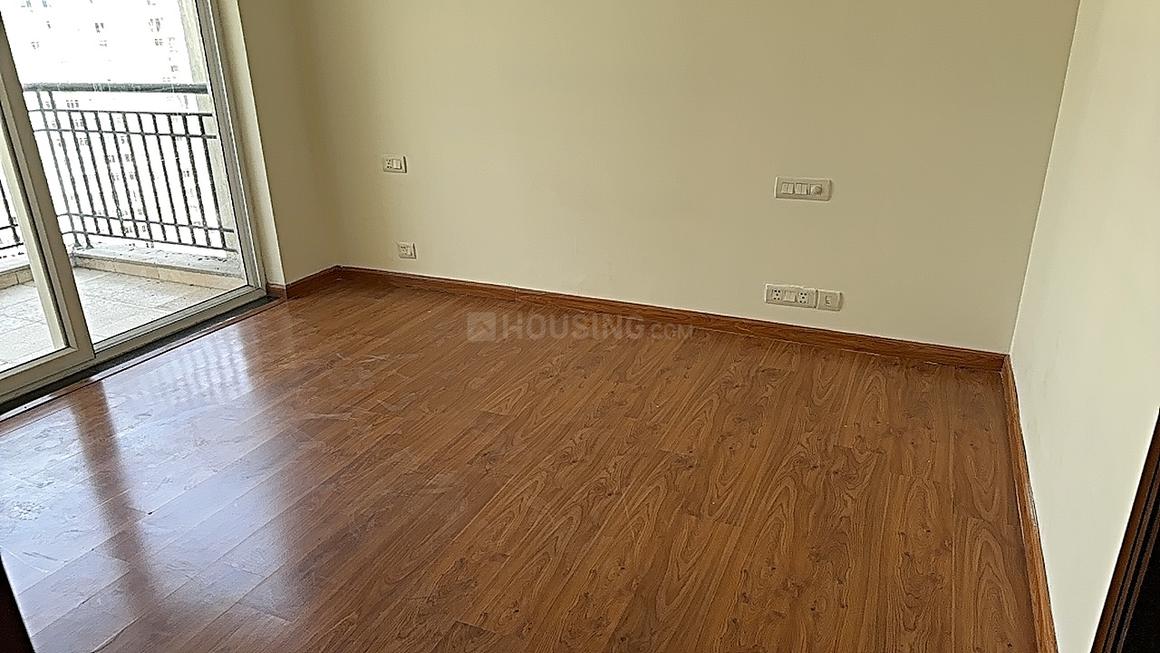 2 BHK for rent in Sector 48, Gurugram — semi-furnished — 1666 sq.ft — Central Park Resorts