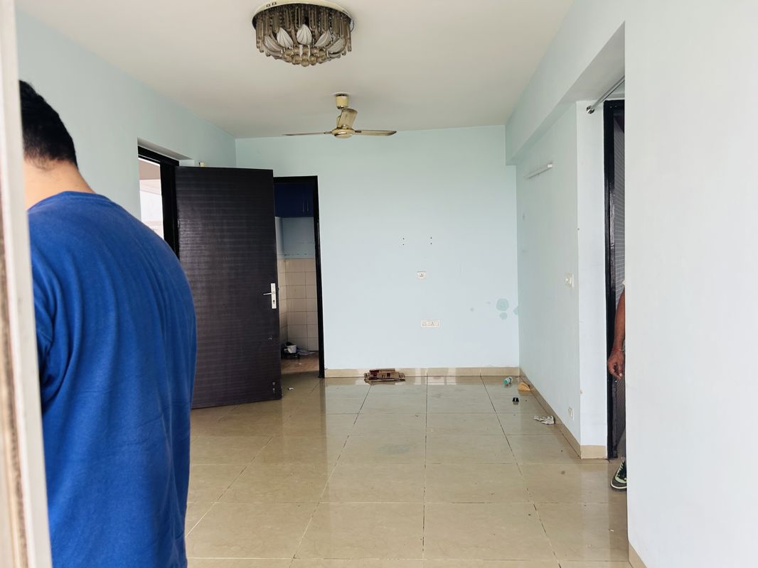 2 BHK for rent in Sector 49, Gurugram — semi-furnished — 1040 sq.ft — Eros Wembley Premium Tower
