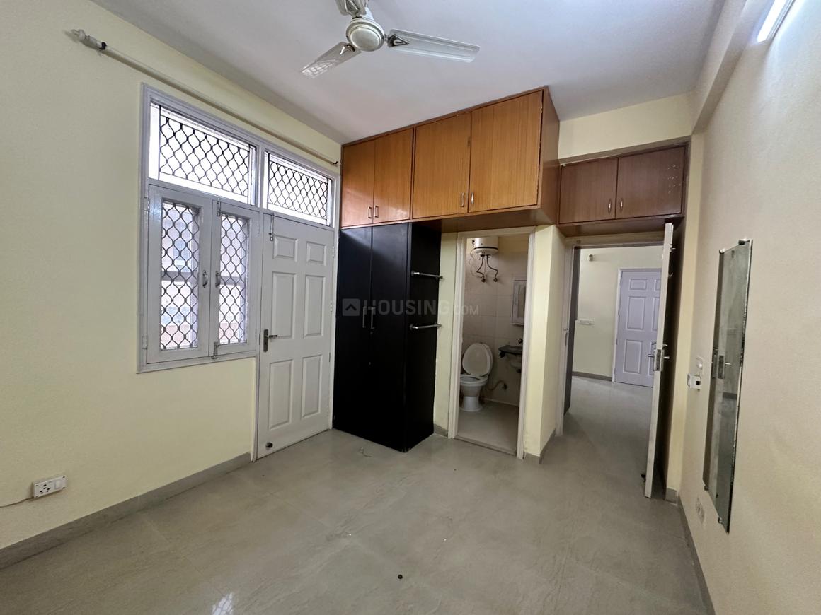 2 BHK for rent in Sector 49, Gurugram — semi-furnished — 1050 sq.ft — SS The Lilac