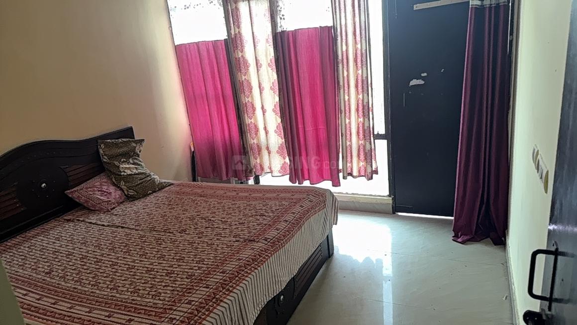 2 BHK for rent in Sector 5, Gurugram — 850 sq.ft — MVN Athens