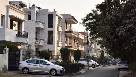 2 BHK for rent in Sector 5, Gurugram — semi-furnished — 1582 sq.ft