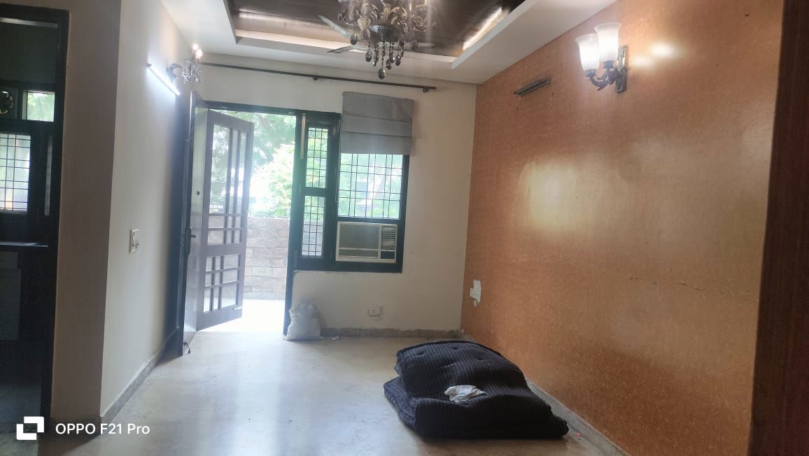 2 BHK for rent in Sector 50, Gurugram — semi-furnished — 1100 sq.ft — Unitech South City II
