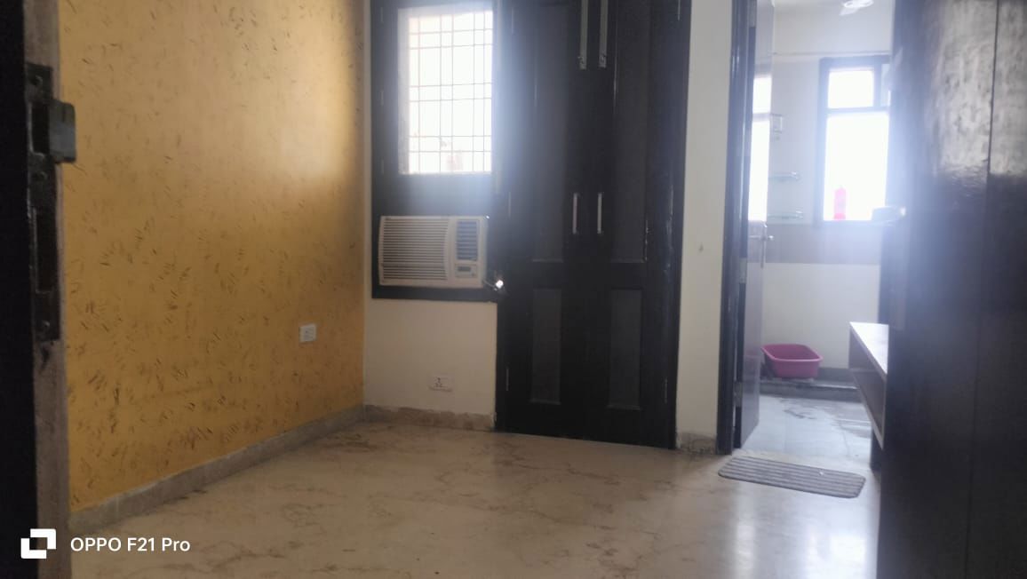 2 BHK for rent in Sector 50, Gurugram — semi-furnished — 1100 sq.ft — Unitech South City II