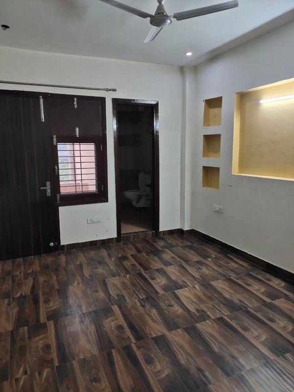 2 BHK for rent in Sector 50, Gurugram — semi-furnished — 1800 sq.ft — Unitech South City II