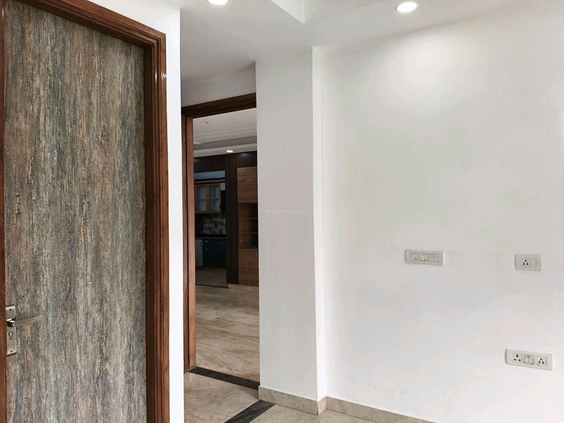 2 BHK for rent in Sector 51, Gurugram — semi-furnished — 950 sq.ft