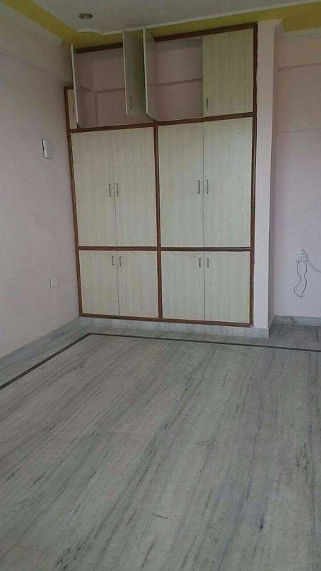 2 BHK for rent in Sector 52, Gurugram — semi-furnished — 1000 sq.ft