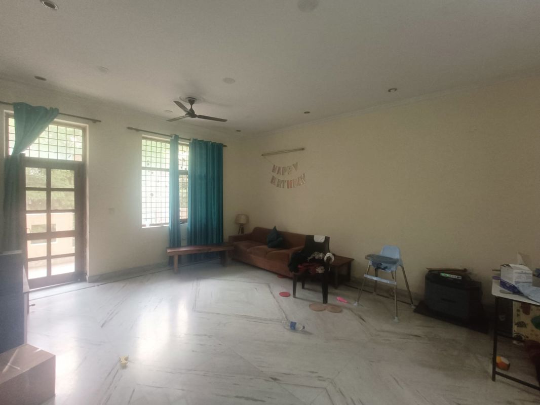 2 BHK for rent in Sector 52, Gurugram — semi-furnished — 1500 sq.ft — Ardee City