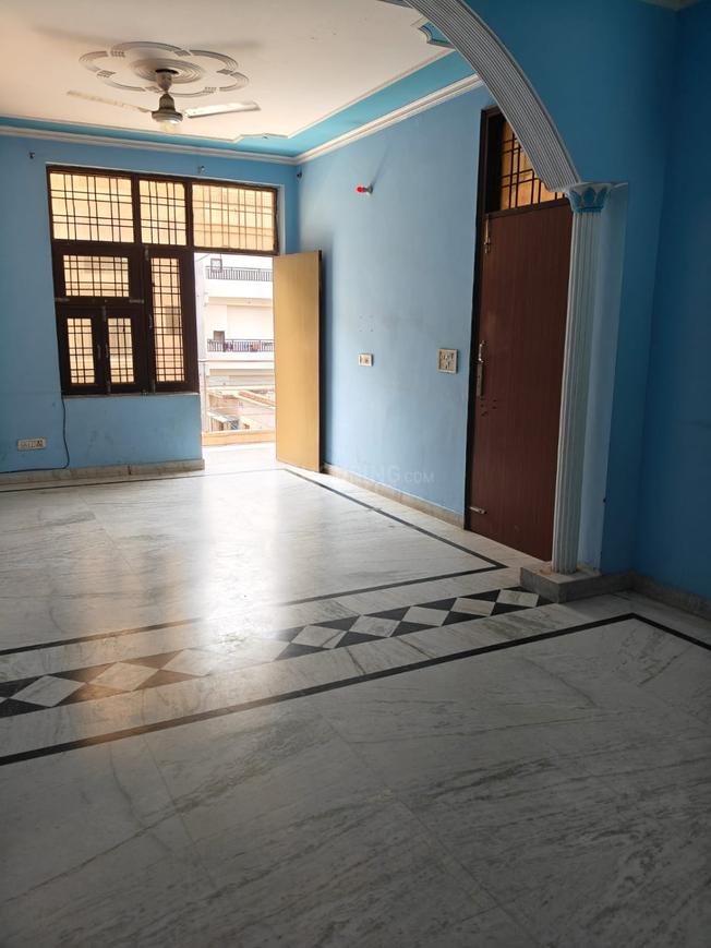 2 BHK for rent in Sector 52, Gurugram — semi-furnished — 900 sq.ft
